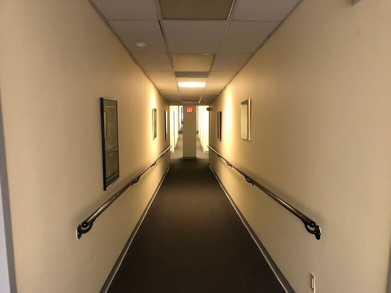 More Photos Of 669 Boston Post Rd, Guilford Medical For Lease