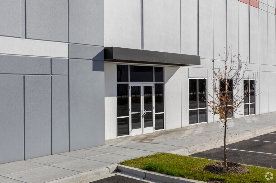 More Photos Of 4501 Curtis Ave, Baltimore Unknown For Lease