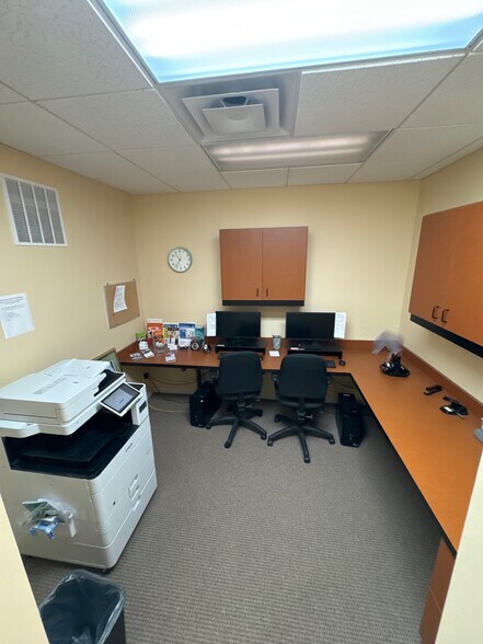 More Photos Of 1314 E Venice Ave, Venice Medical For Sale