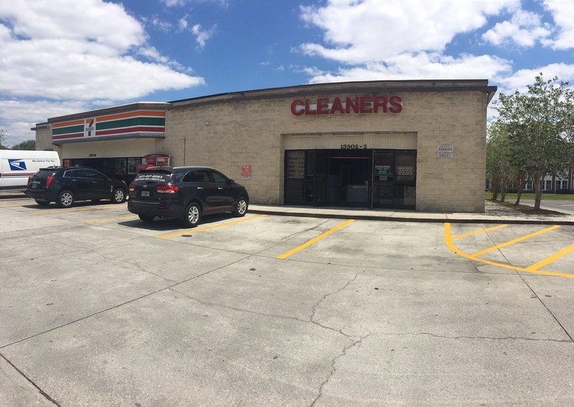 More Photos Of 13902 Egret Tower Dr, Orlando Freestanding For Lease