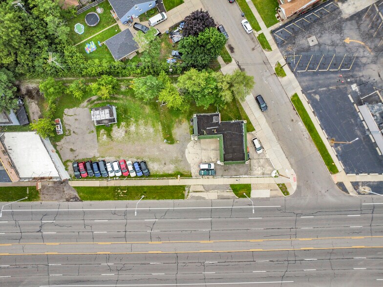 More Photos Of 14760 Gratiot Ave, Detroit Specialty For Sale