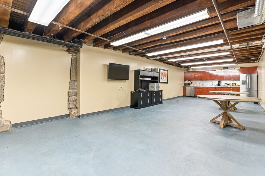 More Photos Of 28 Atlantic Ave, Boston Multifamily For Sale