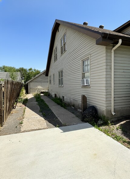 More Photos Of 120 9th Ave N, Buhl Multifamily For Sale