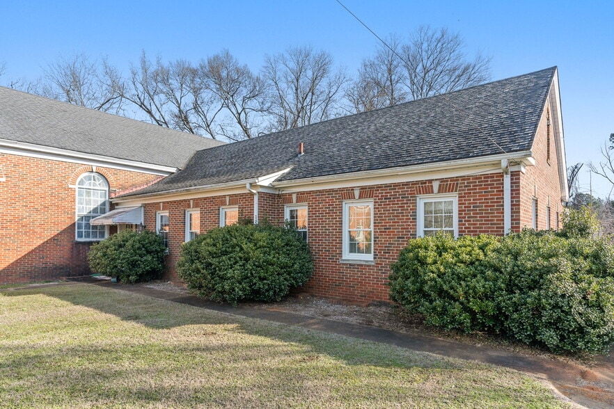 More Photos Of 171 Valley St, Centreville Flex For Sale