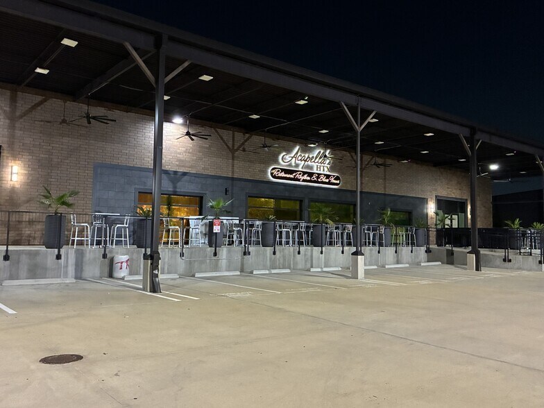 More Photos Of 1102 Delano St, Houston Storefront For Lease