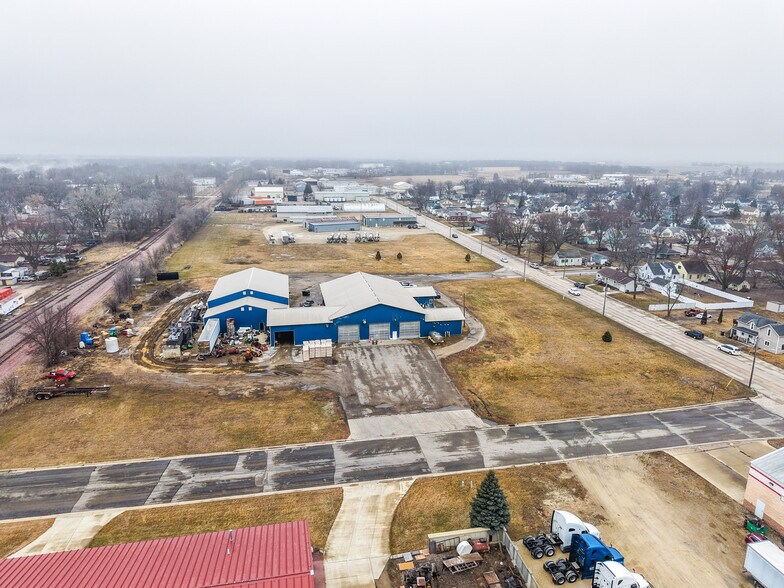 More Photos Of 501 11th St NE, Austin Carwash For Sale