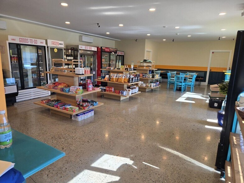 More Photos Of 168 Lower County Rd, Dennis Port Freestanding For Sale