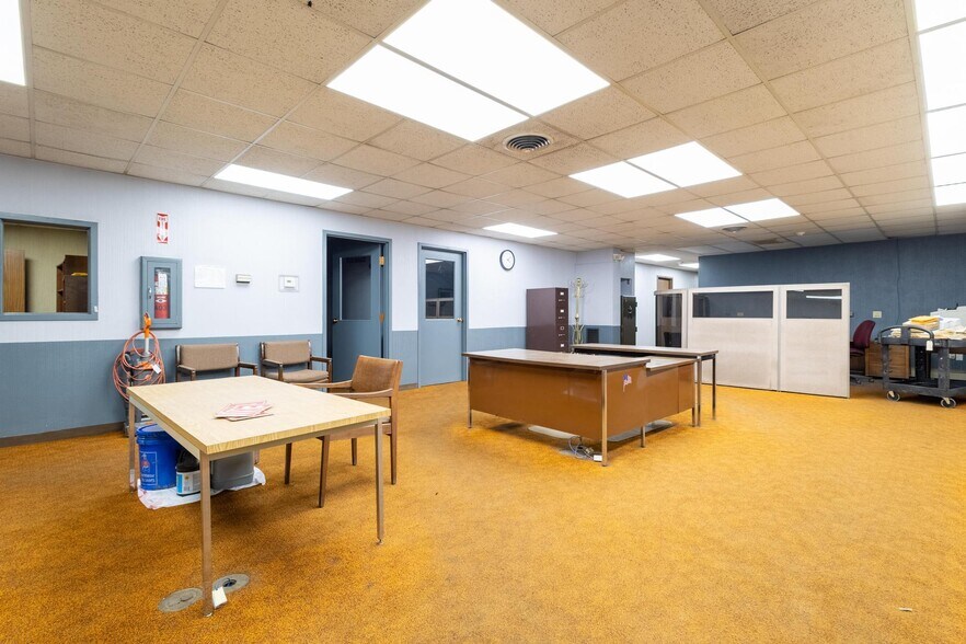 More Photos Of 620 South St, Steubenville Auto Dealership For Lease