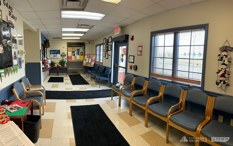 More Photos Of 1162-1170 Cleveland Ave, Amherst Medical For Lease