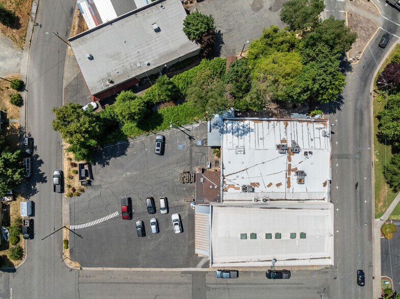 More Photos Of 509 SW G St, Grants Pass Restaurant For Sale