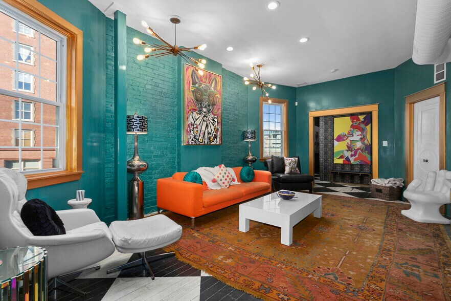 More Photos Of 120-122 W 5th St, Kansas City Storefront Retail Residential For Sale