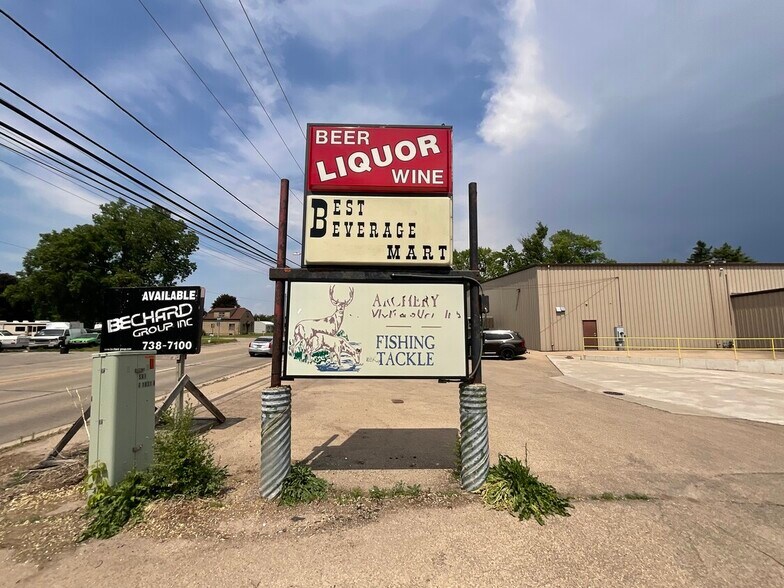 More Photos Of 1031 Appleton Rd, Menasha Industrial For Lease