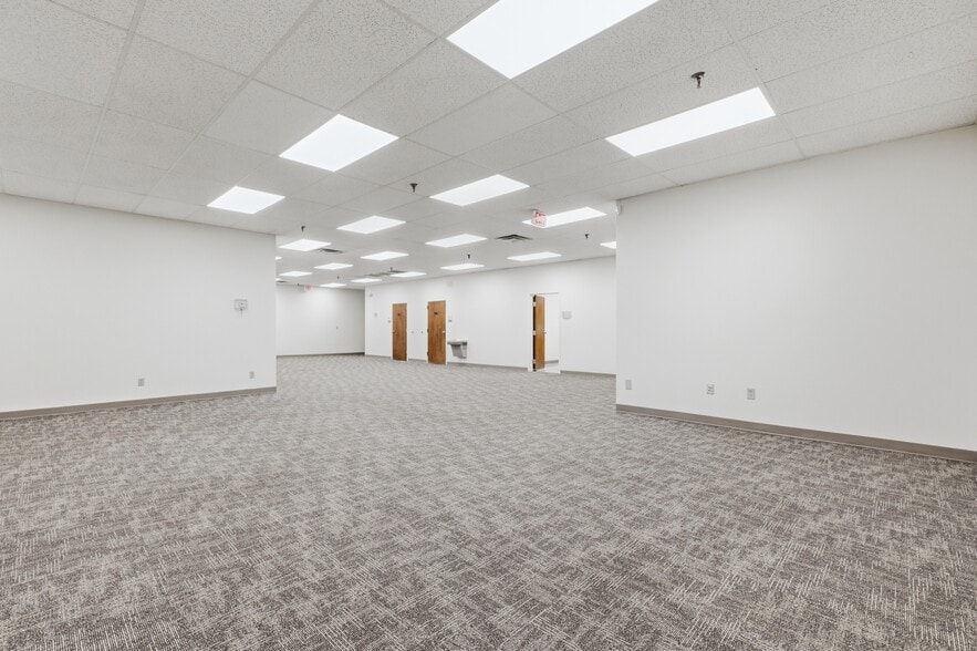 More Photos Of 104-176 Cude Ln, Madison Medical For Lease