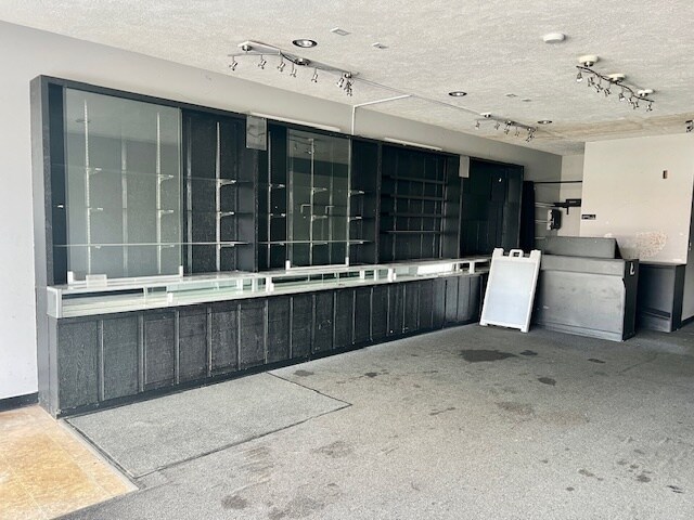 More Photos Of 3022-3026 E Michigan Ave, Lansing Freestanding For Sale