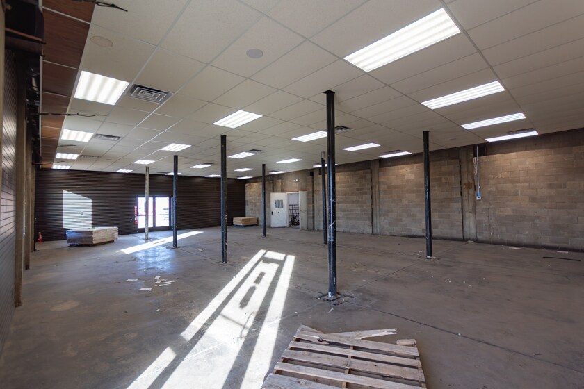 More Photos Of 1539-1543 1st Ave, Greeley Warehouse For Sale