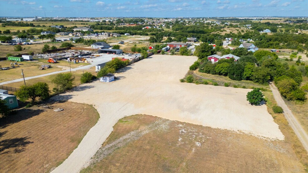 More Photos Of 3464 County Road 100, Hutto Land For Lease