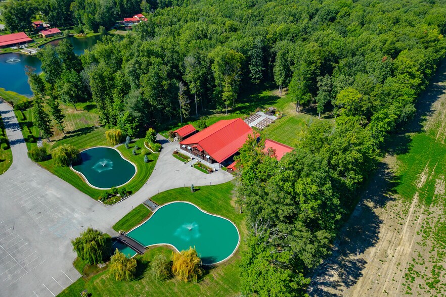More Photos Of 2130 W County Road 200 N, North Vernon Lodge Meeting Hall For Sale