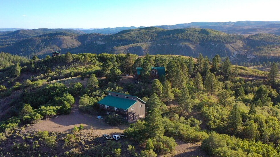 More Photos Of 2498 Silverado Ridge, Duck Creek Village Specialty For Sale