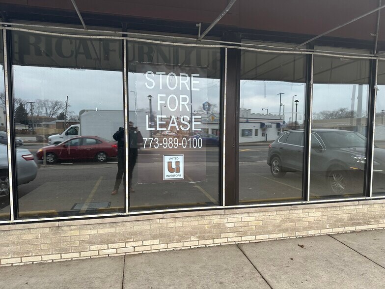More Photos Of 7532-7550 N Milwaukee Ave, Chicago General Retail For Lease