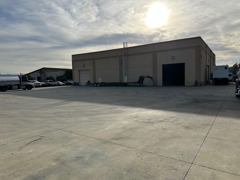 More Photos Of 16530 Railroad Ave, Morgan Hill Manufacturing For Lease