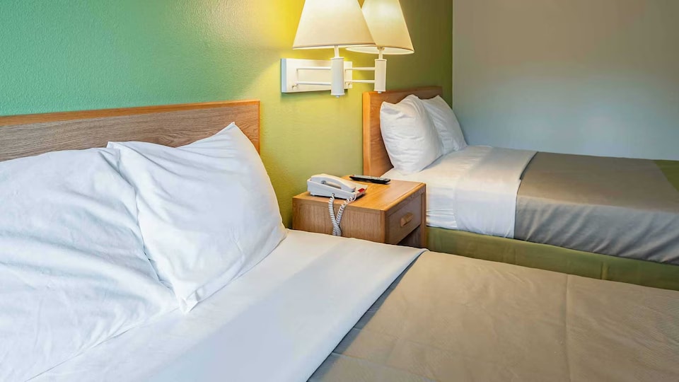 More Photos Of 1064 PA-93, Drums, PA 18222, Drums Hotel For Sale