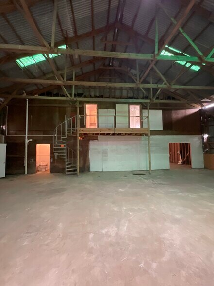 More Photos Of 3201 Texas Ave, La Marque Warehouse For Sale
