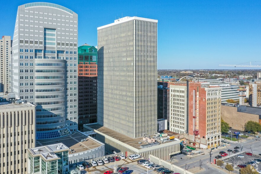 Primary Photo Of 606 Walnut St, Des Moines Office For Sale