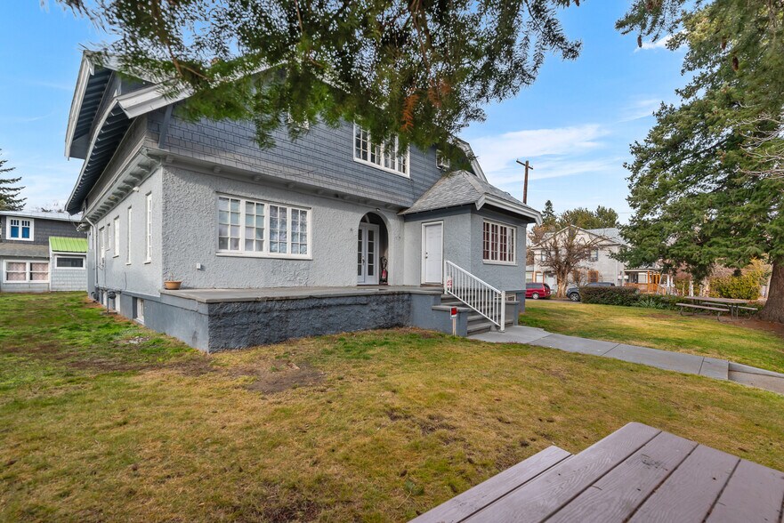 More Photos Of 600 Douglas St, Wenatchee Apartments For Sale