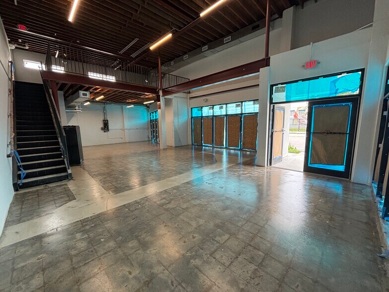 More Photos Of 300 NW 29th St, Miami Storefront For Lease