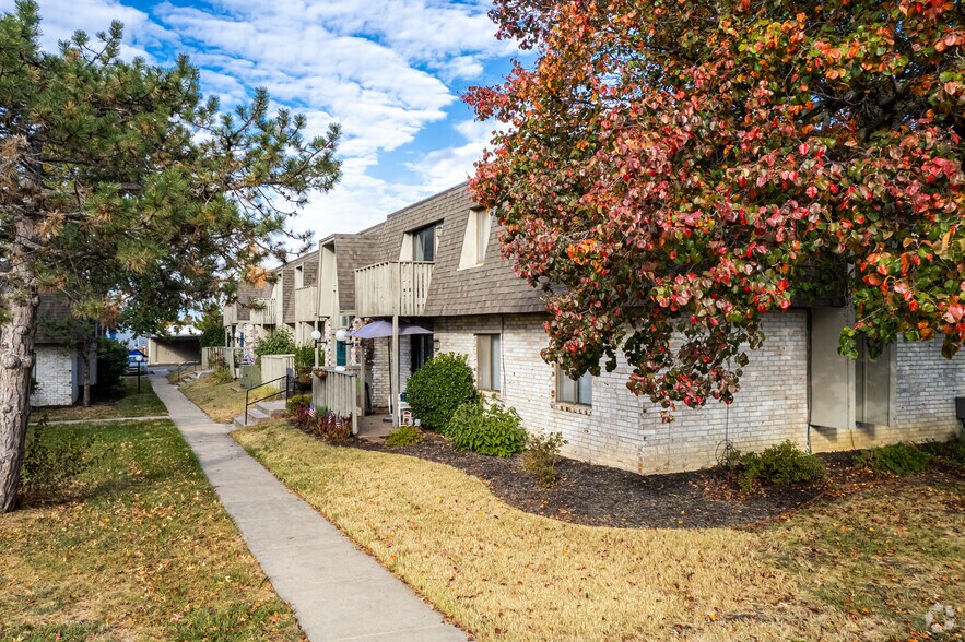 More Photos Of 3730 SW Plaza Dr, Topeka Apartments For Sale