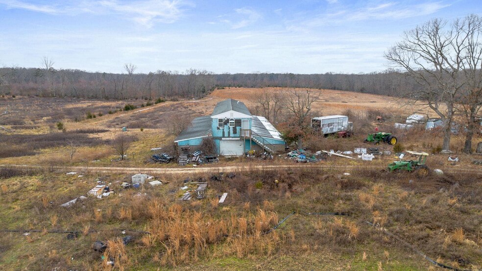 More Photos Of 2090 Blue Bell Rd, Williamstown Flex For Sale