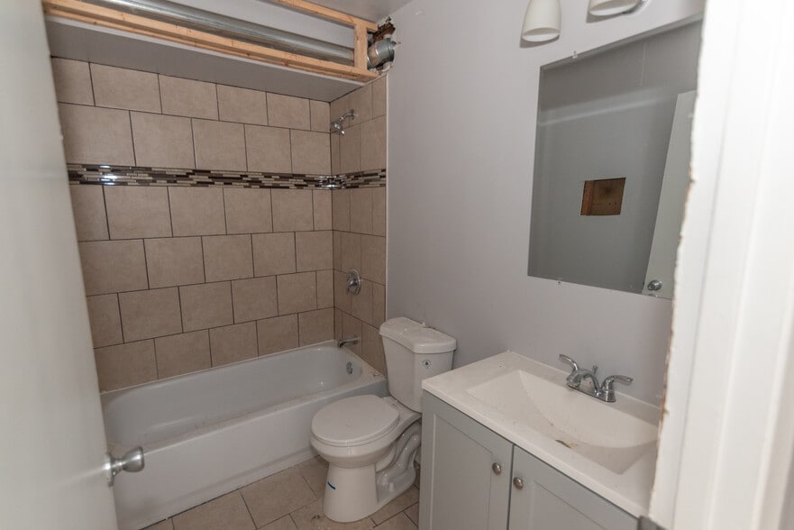 More Photos Of 4907-4921 Frederick Ave, Baltimore Apartments For Sale