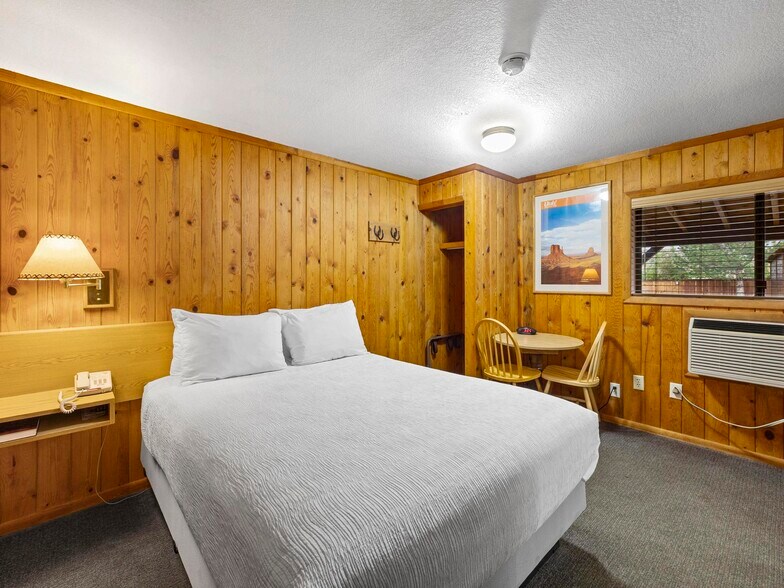 More Photos Of 535 S Main St, Moab Hotel For Sale