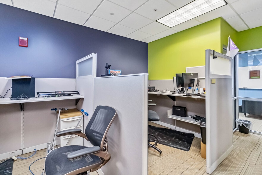 More Photos Of 11002 Lake Hart Dr, Orlando Religious Facility For Lease