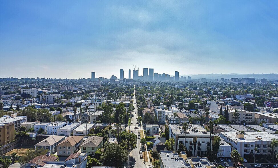 More Photos Of 1070 S Bedford St, Los Angeles Multifamily For Sale