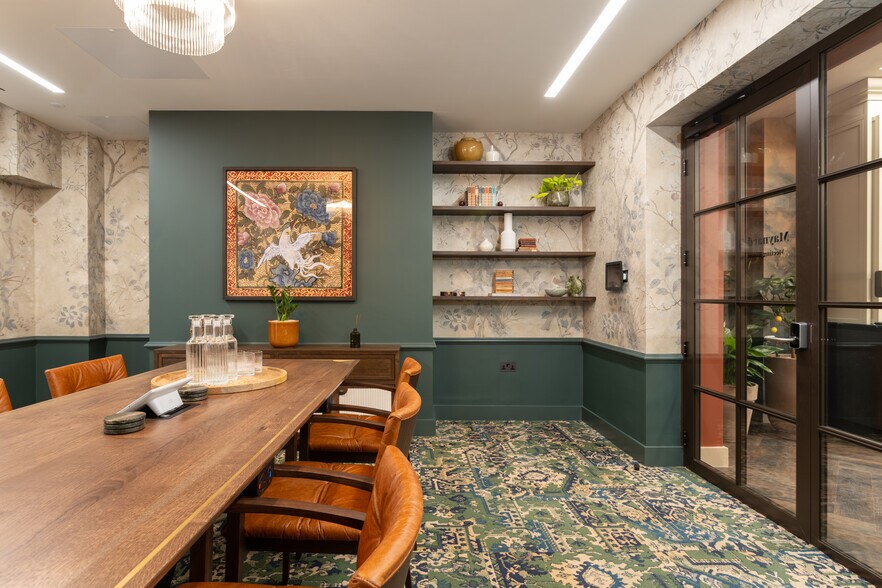 More Photos Of 75 Grosvenor St, London Coworking Space