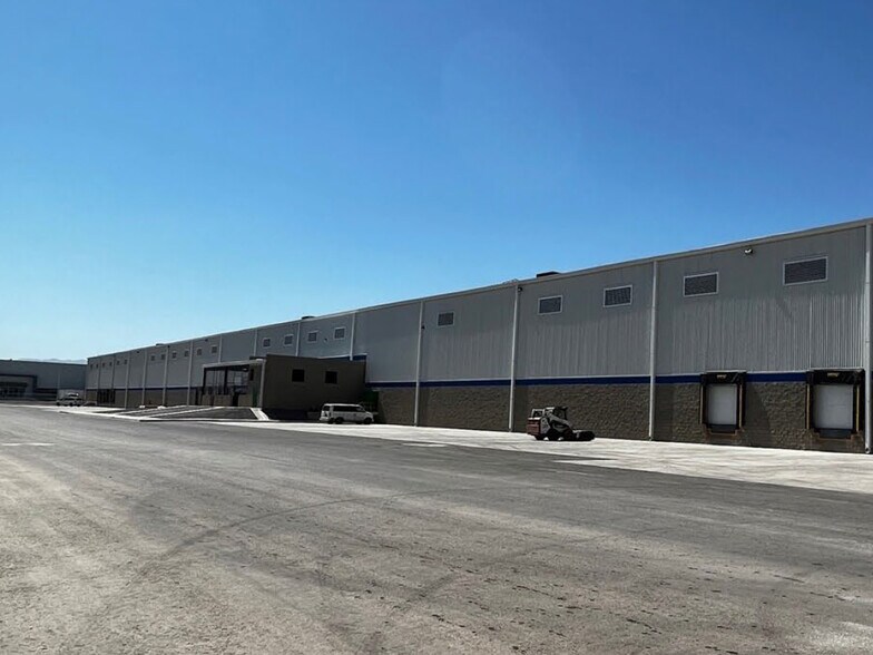 More Photos Of 3101 Lázaro Cárdenas Blvd, Mexicali Industrial For Lease
