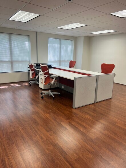 More Photos Of 55 N Gilbert St, Tinton Falls Medical For Lease