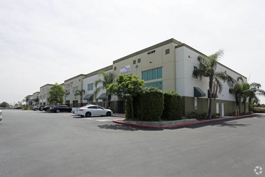 More Photos Of 14189 Foothill Blvd, Fontana Showroom For Lease