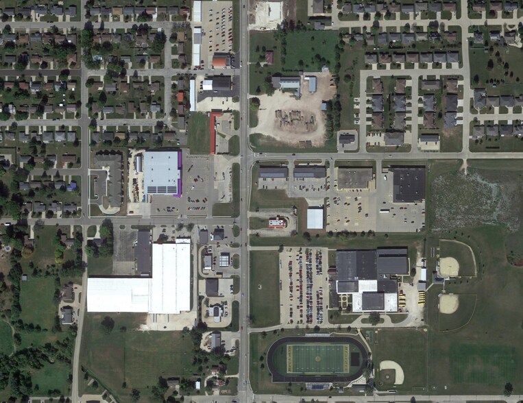 More Photos Of 9th St @ 13th Ave, Dyersville Land For Lease