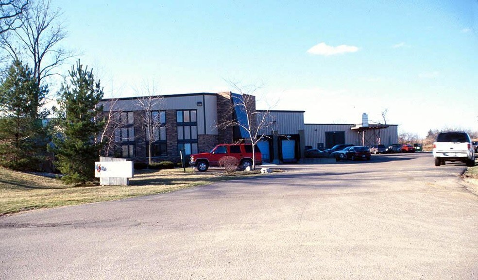 More Photos Of 1520 N Old Rand Rd, Wauconda Warehouse For Lease