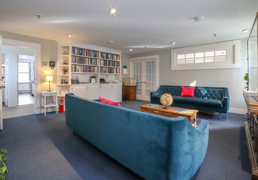 More Photos Of 121-125 Main St, Old Saybrook Storefront Retail Office For Sale