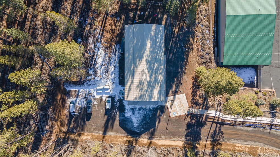 More Photos Of 56870 Enterprise Dr, Sunriver Flex For Sale