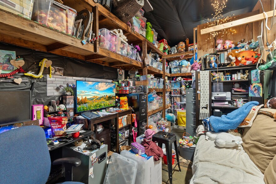 More Photos Of 208 N Molalla Ave, Molalla General Retail For Sale