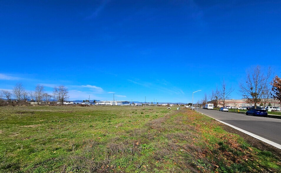 Primary Photo Of 460 Federal Way, Central Point Land For Sale