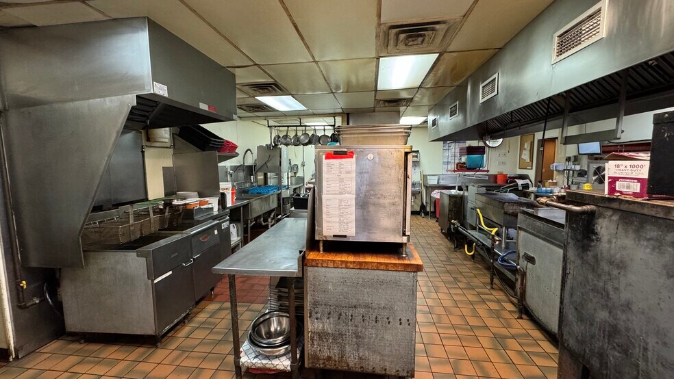 More Photos Of 1824-1826 Hanover Ave, Allentown Restaurant For Sale