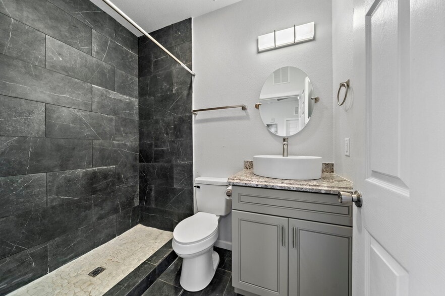 More Photos Of 808 Sealy ave, Galveston Apartments For Sale