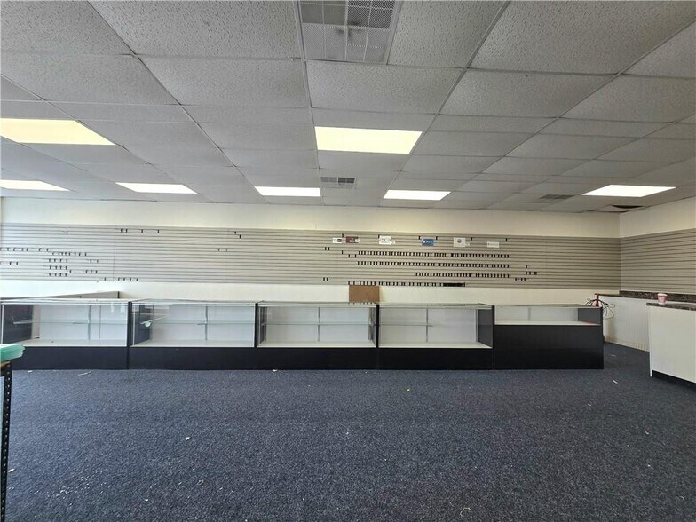 More Photos Of 2803 Brewerton Rd, Mattydale Freestanding For Sale