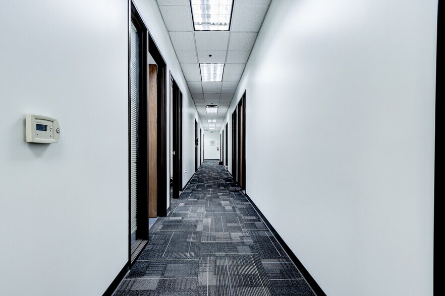 More Photos Of 17588 Rowland St, City of Industry Light Distribution For Lease