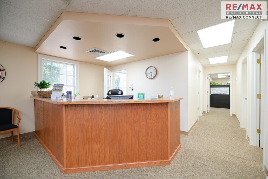 More Photos Of 401 Oyster Point Rd, Newport News Medical For Sale